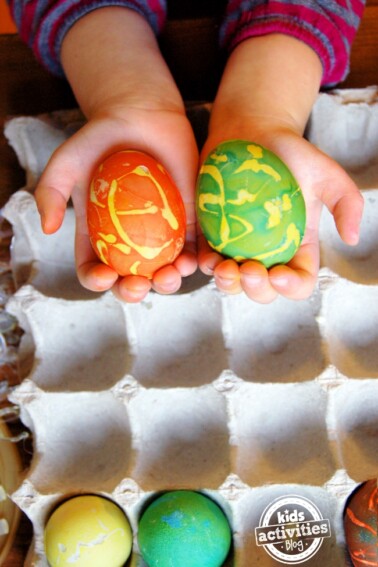 dye easter eggs with hot glue